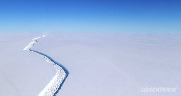 desprendimiento iceberg gigante en la Antártida