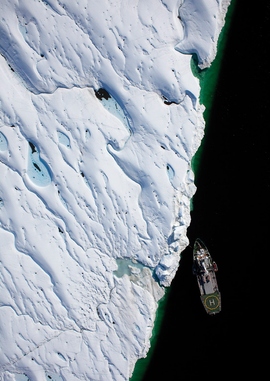 En 2009 Greenpeace realizó la primera parte de la expedición “Impactos del Ártico”. A bordo del barco de Greenpeace Arctic Sunrise, un equipo de científicos documentó durante tres meses los efectos del cambio climático en el Ártico.