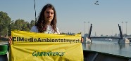 El barco de Greenpeace Arctic Sunrise llega a Sevilla para reivindicar la importancia del medio ambiente