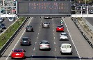 Greenpeace pide reducir un tercio el tráfico de coches en las ciudades hasta 2030 para cumplir los compromisos de emisiones de CO2