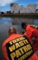 Greenpeace quita 30 bidones de basura tóxica