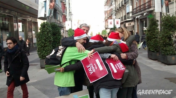 Abreviatura Marquesina Rápido Los voluntarios de Greenpeace salen a la calle para hacer su regalo al  planeta | Greenpeace España
