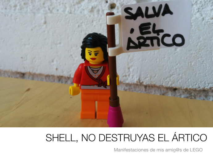 Manifestación de LEGO contra la alianza con Shell
