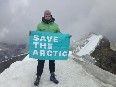 Escalada mundial de Greenpeace en más de 20 países para pedir la protección del Ártico