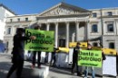 Greenpeace entrega más de 18