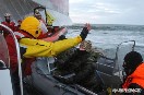 La guardia costera rusa aborda armada el barco de Greenpeace y arresta a toda la tripulación