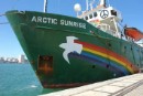 El Arctic Sunrise en el puerto de Cádiz