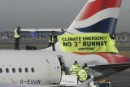 Acción de Greenpeace en Heathrow