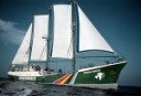 El Rainbow warrior en la catástrofe de Indonesia