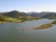 Vista del llenado del pantano de Itoiz