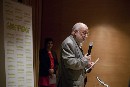 El economista catalán Arcadi Oliveres recibe el Premio Artemio Precioso de Greenpeace 