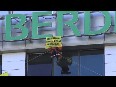 Greenpeace señala a Iberdrola como enemigo de las renovables
