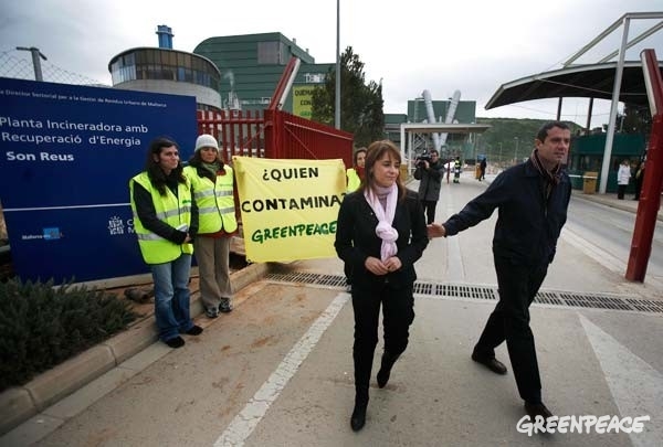 Protesta contra la incineración de residuos en Mallorca.
